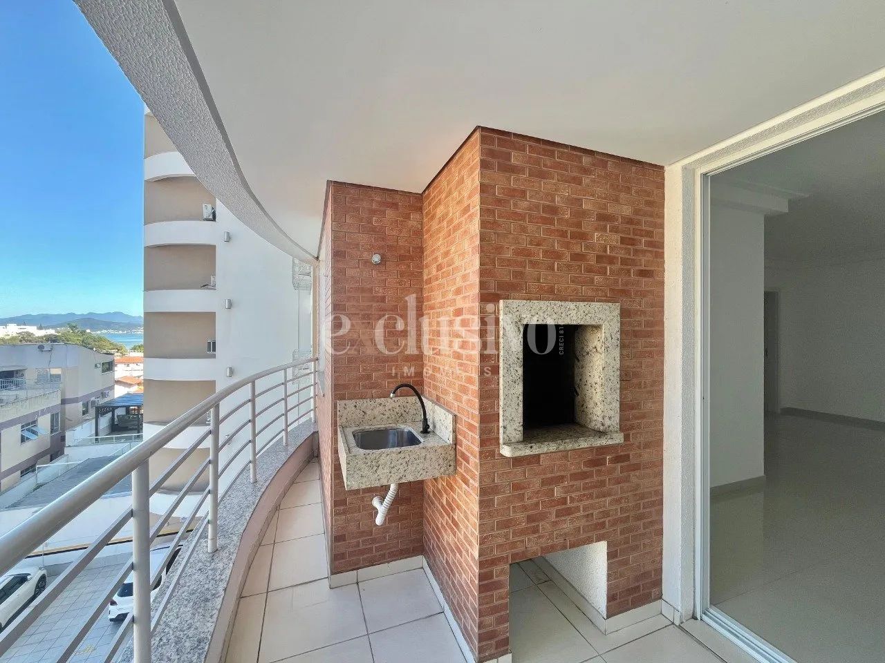 Apartamento 3 dormitórios, churrasqueira na sacada e 2 vagas