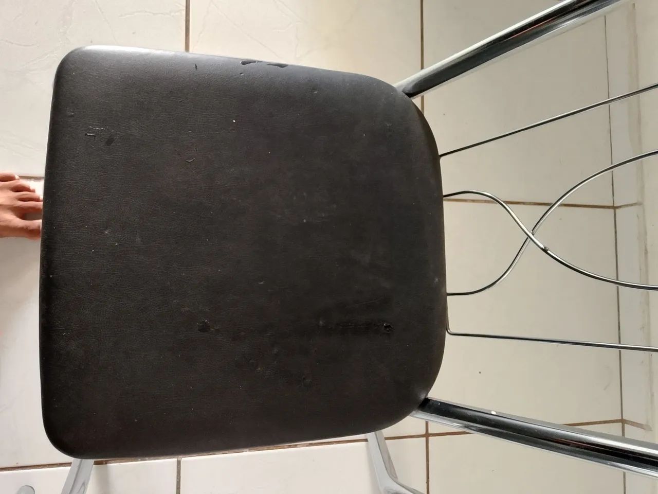 Jogo 4 Cadeiras Para Mesa De Jantar Cromadas - Assento Preto - Foto 4