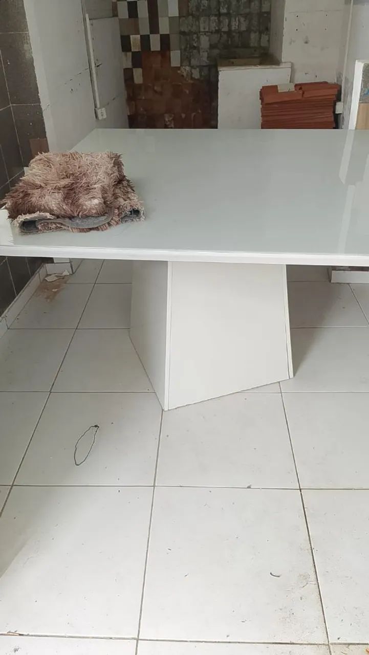 Vendo mesa de vidro novinha 
