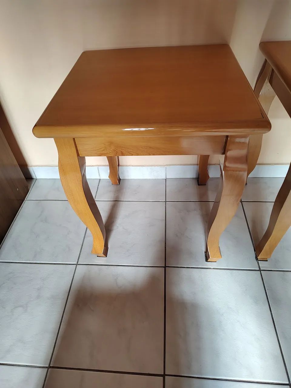 Mesinha De Canto Nova  - Foto 3