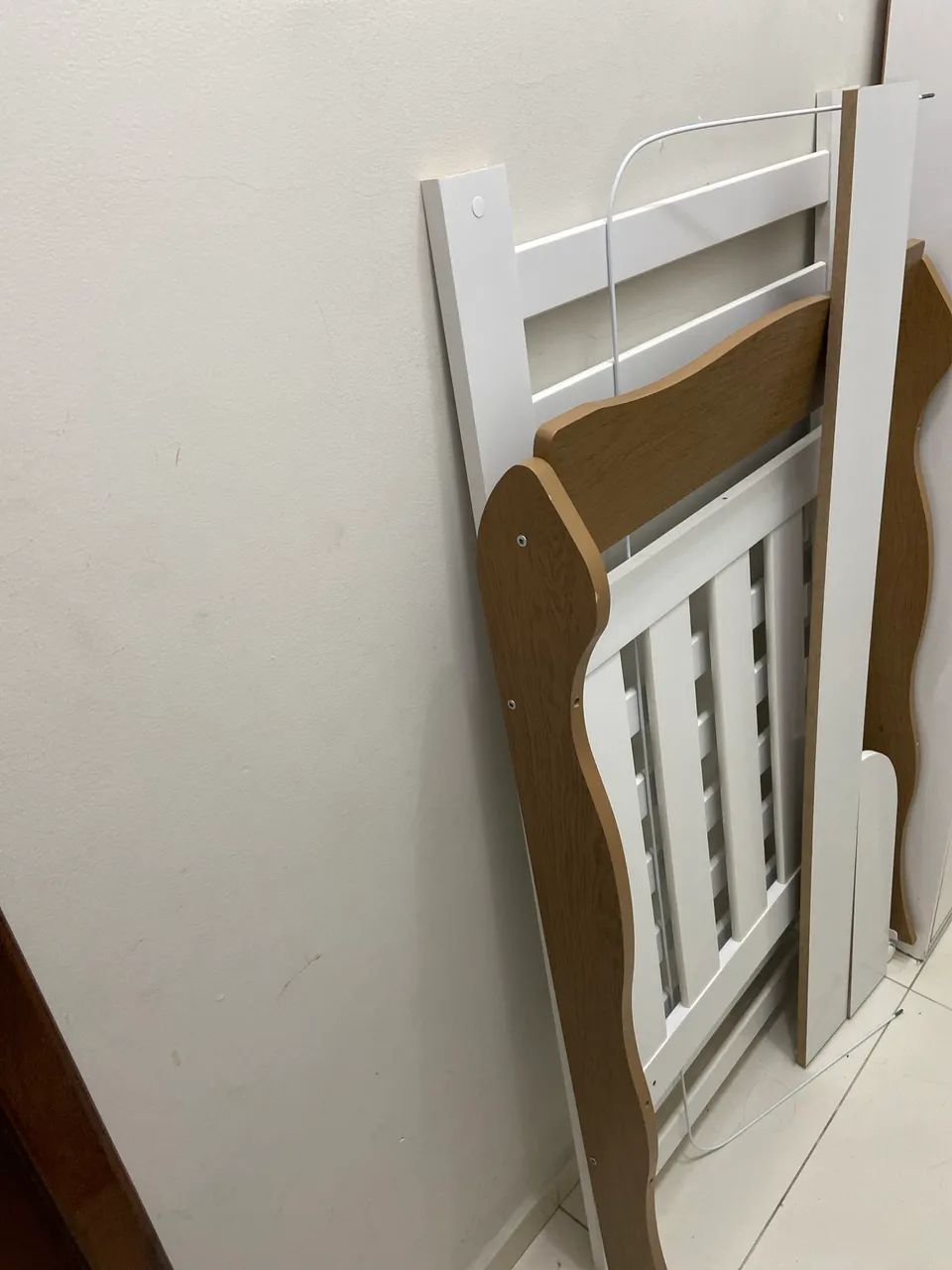 Vendo lindo berço americano que vira cama  - Foto 3