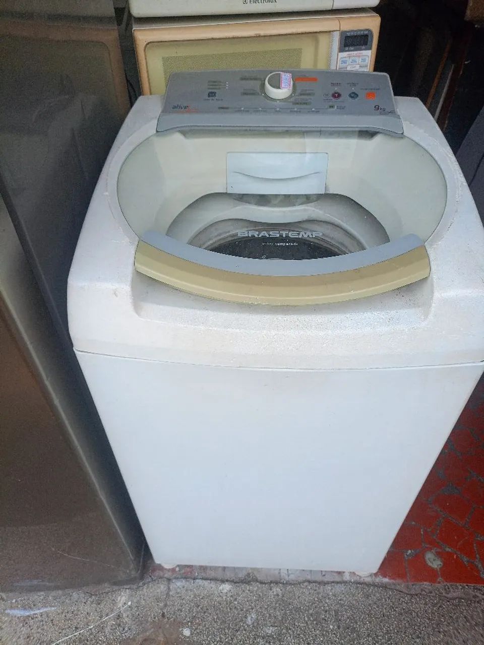 Máquinas de lavar funcionando 