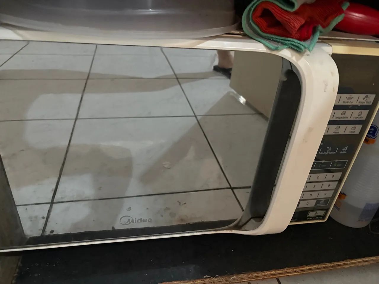 Microondas com defeito 