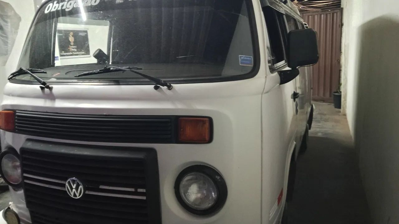 Kombi 12 lugares