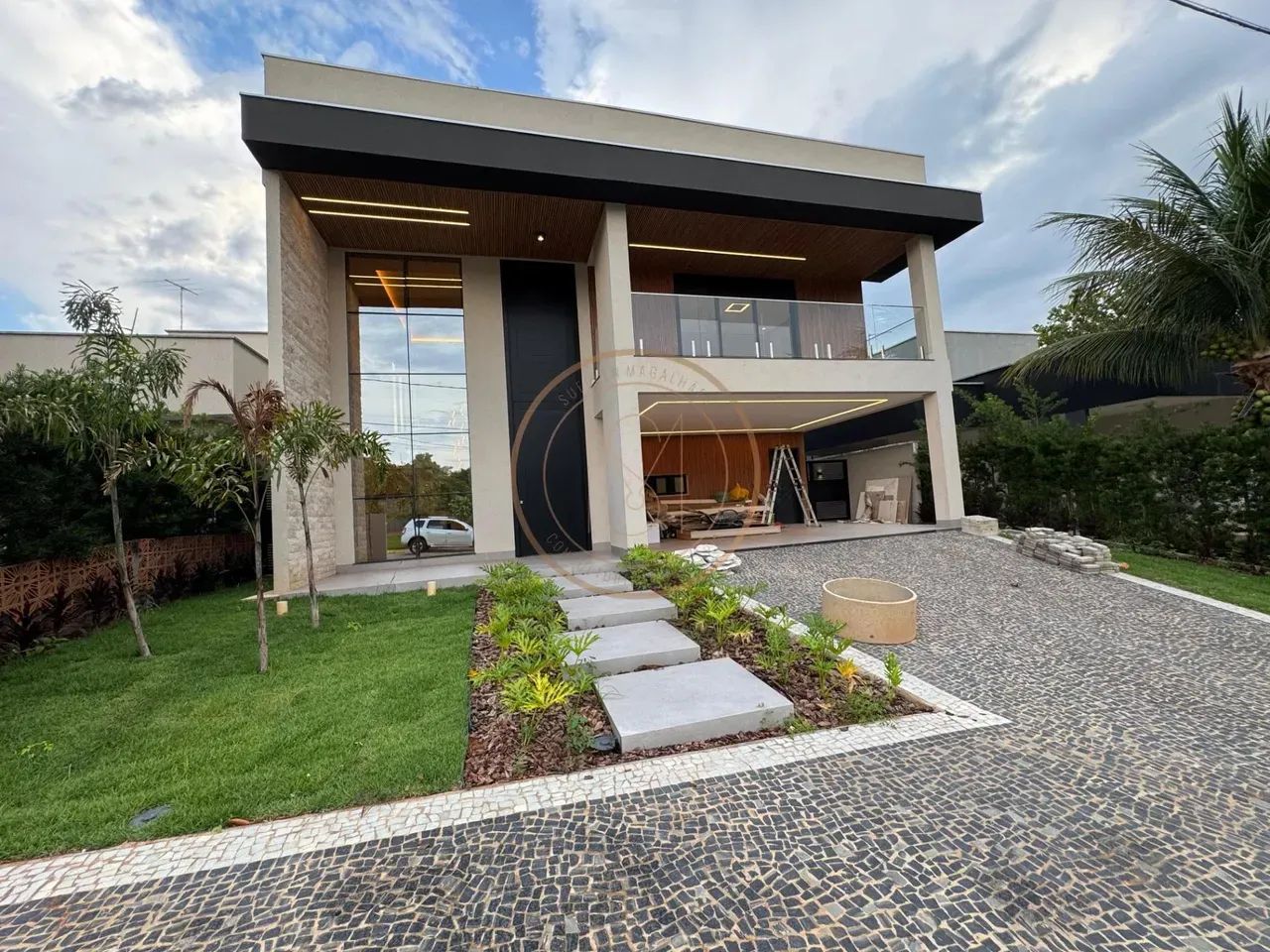 Sobrado ALTO padrão - 4 suítes | 408m² | Mirante do Lago - Foto 2