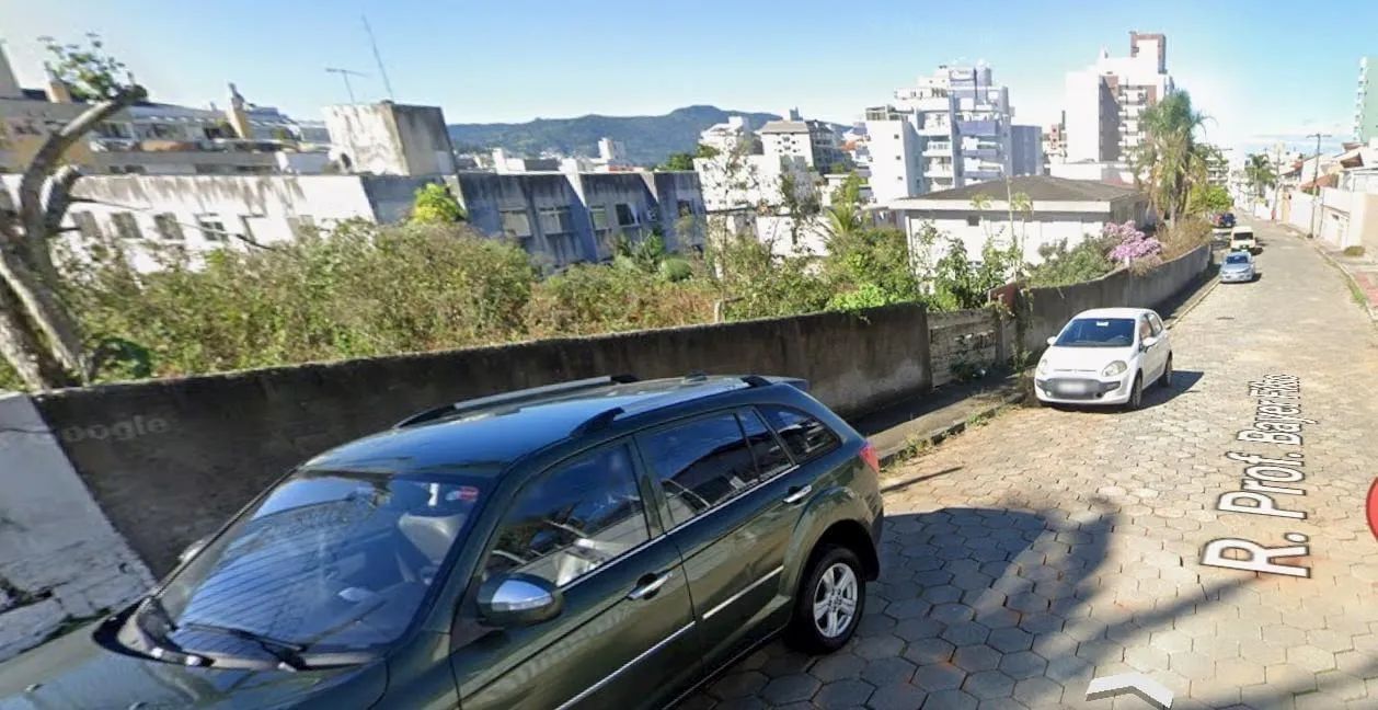 Terreno para Venda em Florianópolis / SC no bairro Coqueiros - Foto 3