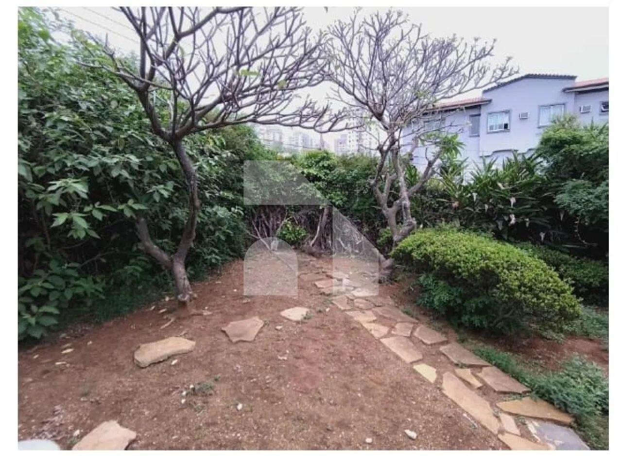 Terreno na região da Saúde