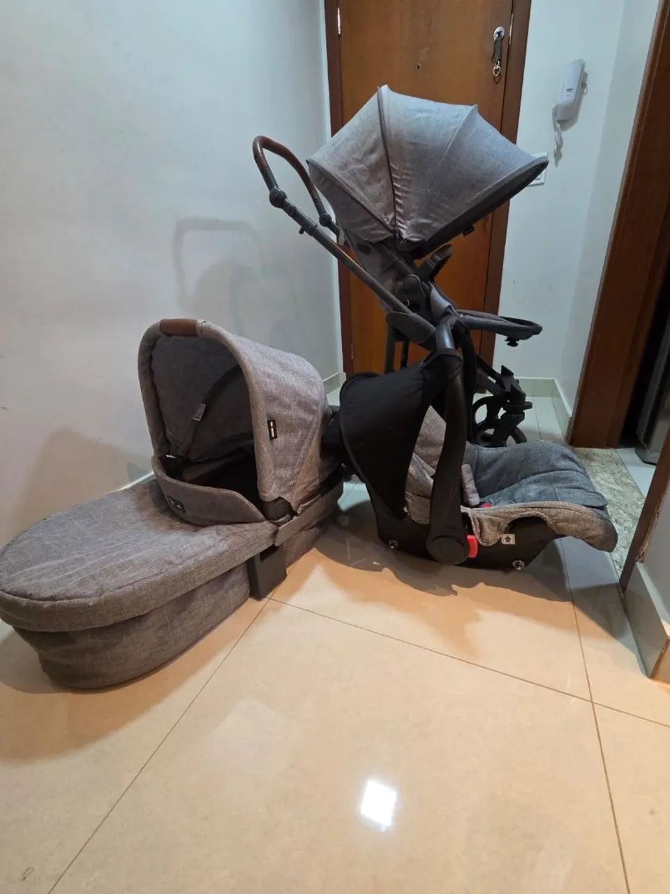 Vendo carrinho de Bebê ABC Design COMO 4 - Foto 2