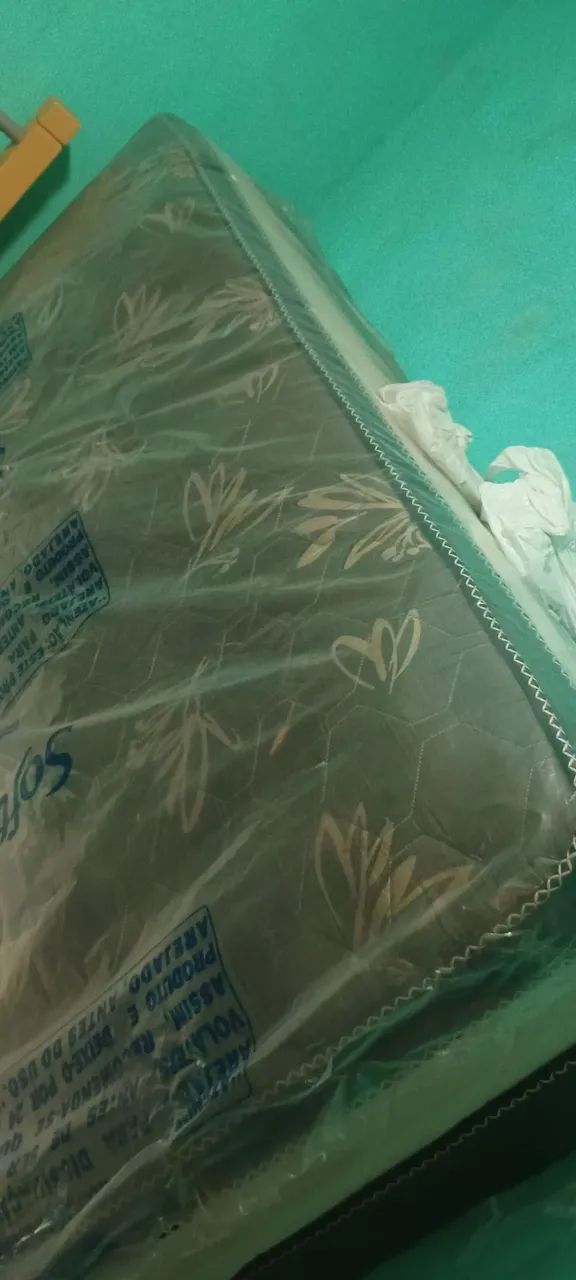 Vendo box casal D60 molas ensacadas 