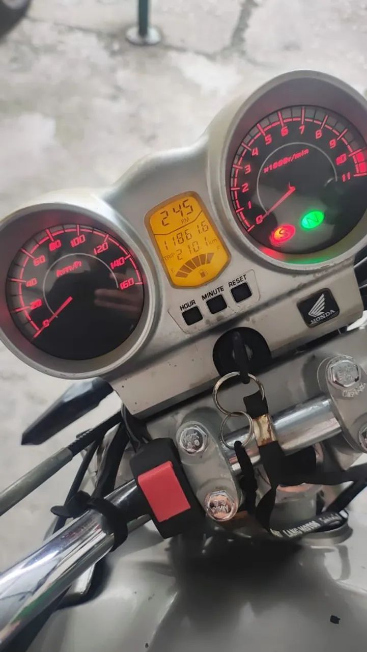 CBX Twister 250 - Foto 4