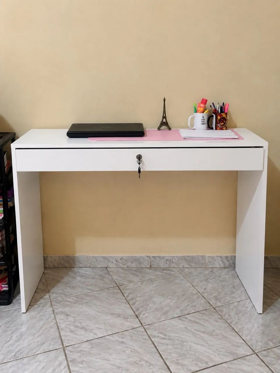 Penteadeira / escrivaninha 