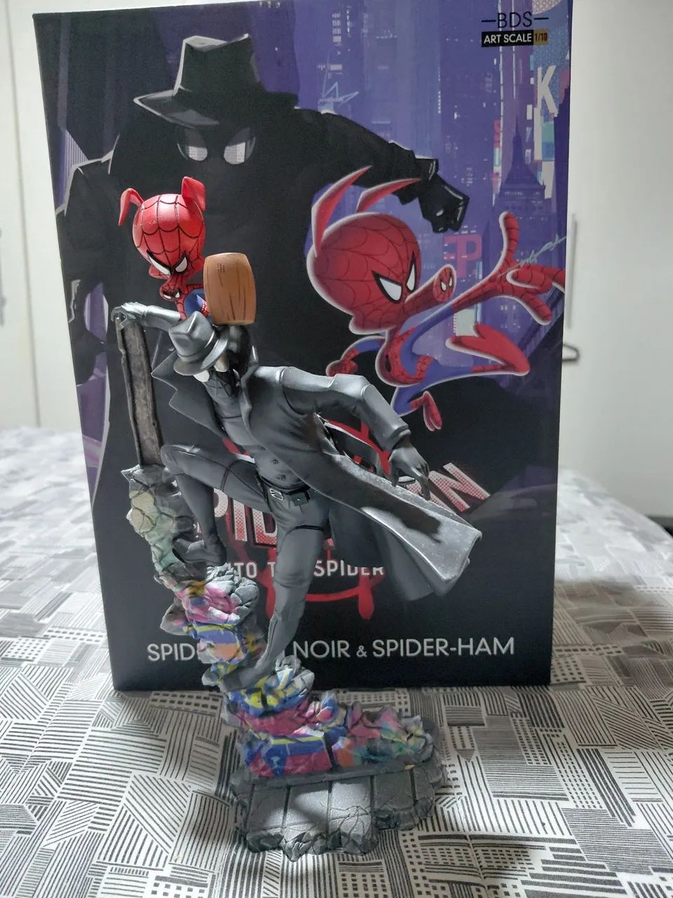 Spider-man Noir e Spider Ham Iron Studios 1/10  - Foto 4