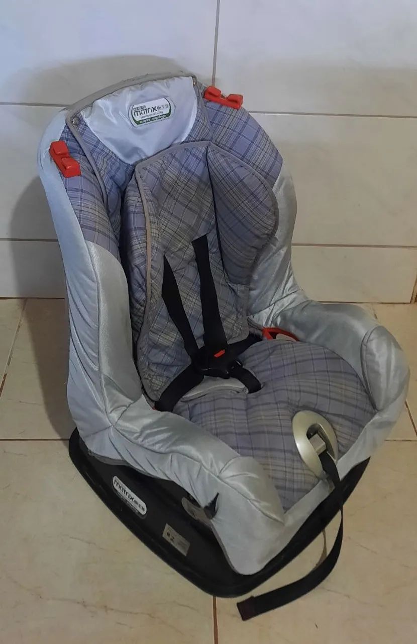 Cadeirinha burigotto matrix 9a25kg  - Foto 4