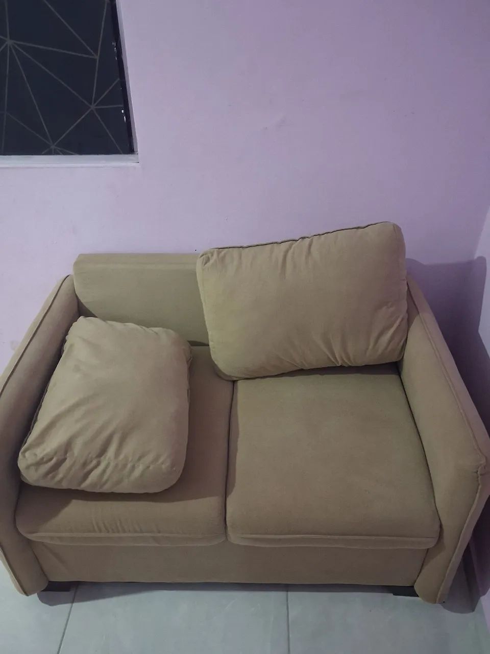 Vendo sofá 2 lugares novo  - Foto 4