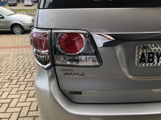 Toyota Hilux Sw4 3.0 Disesl Aut. 4x4 - Foto 9
