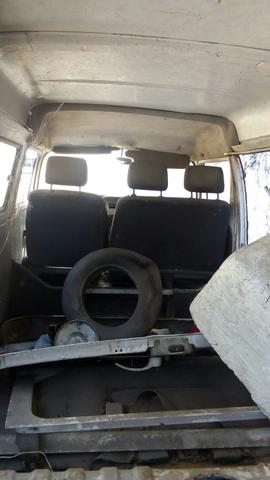 Kombi depenada de leilão - Foto 6