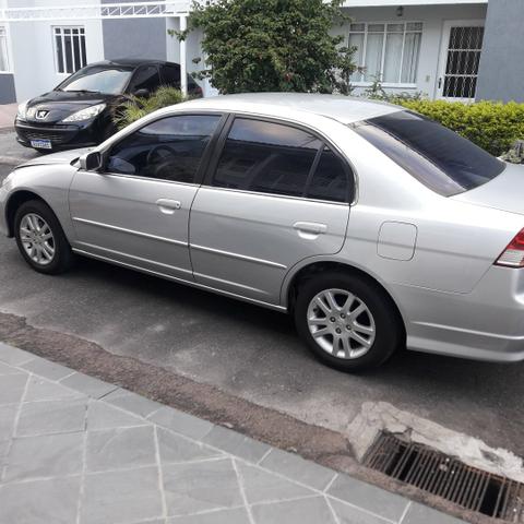 Honda Civic 2005 automático 18,600 - Foto 3