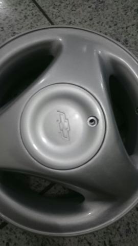 Rodas Celta Corsa chevette Monza gm 13 originais - Foto 3