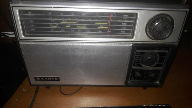 Radio Antigo Sanyo Funciona Mais Precisa De Ajustes Am Fm Sw