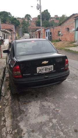 Vendo ou troco por carro mais novo - Foto 2