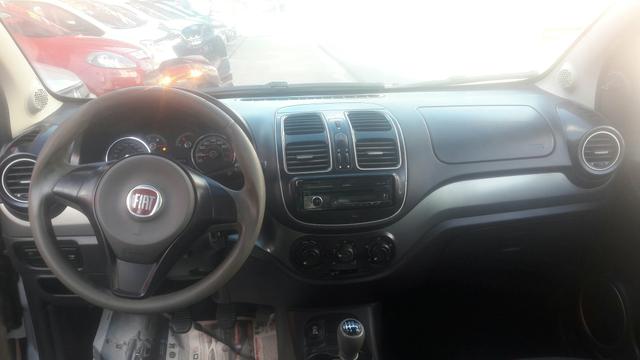 Grand Siena 1.4 Flex completo 2013 Novíssimo baixo km - Foto 2