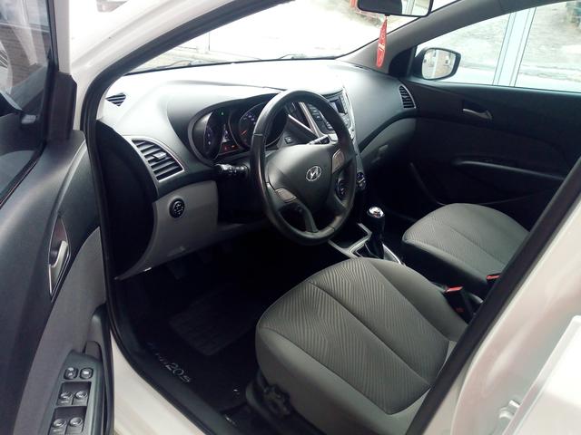 Hb20s 1.6 premium bem cuidado 67.000km - Foto 12