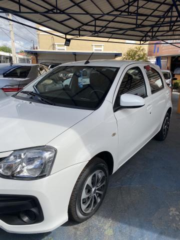 Etios hatch 1.3x 2018 - Foto 3