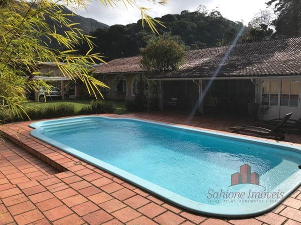 Excelente Casa c/4 Suítes no Quitandinha - Foto 2