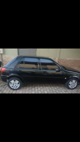 Vende-se esse lindo Ford fiesta em dias - Foto 2