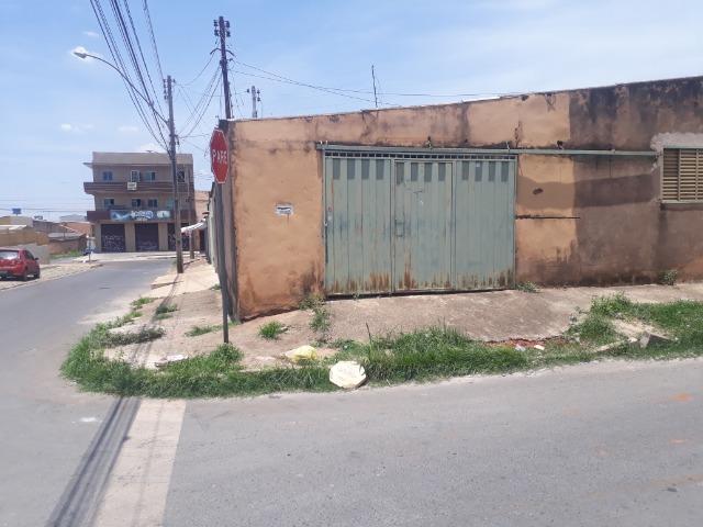 Vende-se ótimo lote 147 mts esquina comercial com const simples na qs 11 Areal - Foto 5