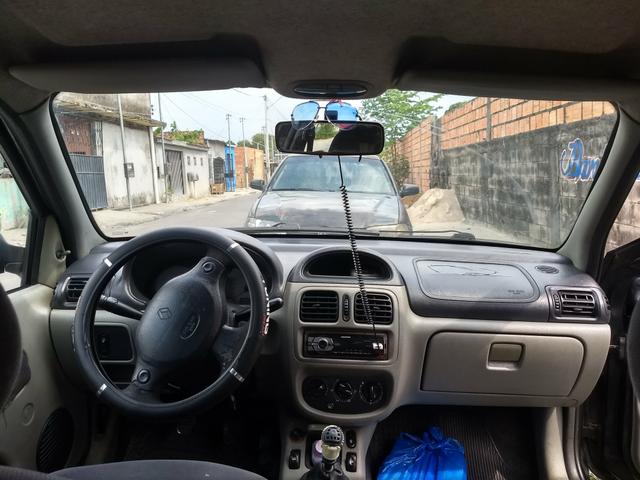 Renault sedã 2005 quitado 12xno cartão - Foto 2