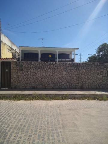Excelente Casa com Piscina em Candeias