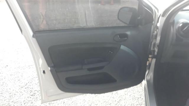 Vendo Fiesta Rocan Motor 1.0 - Foto 5