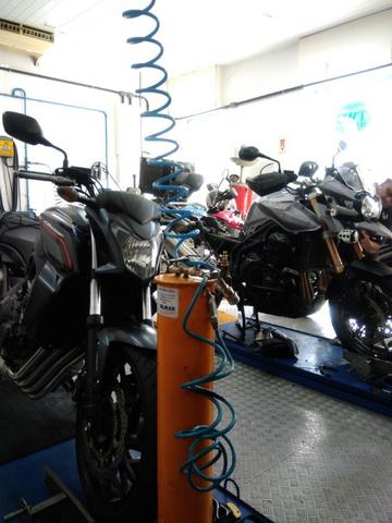Two Mahana oficina de motos ,consertos em geral realize o serviço e parcelamos