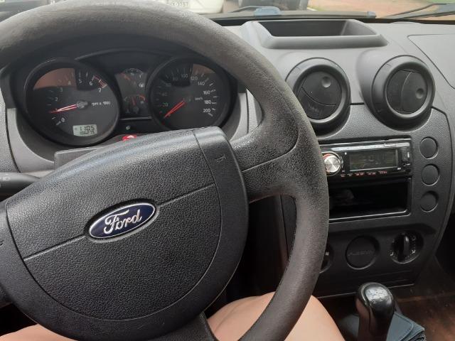 Carro Ford Fiesta