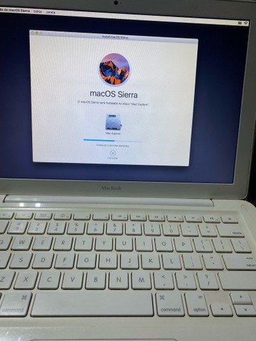MacBook 2009 - Já está reiniciado
