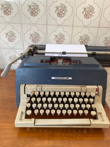 Máquina de escrever Underwood 298