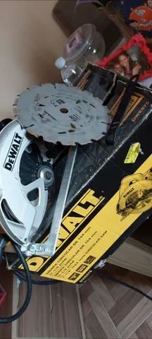 Serra circular dewalt dwe575 127volts 