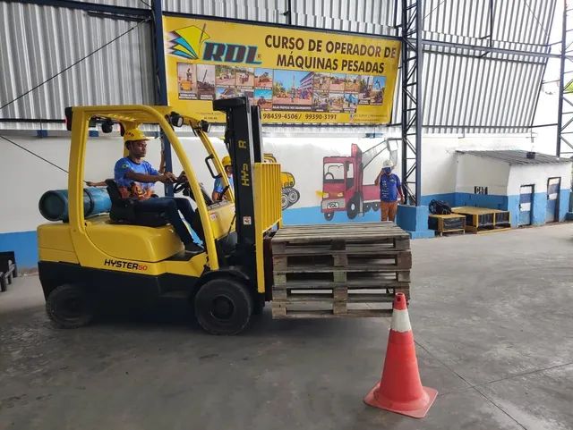 Curso de Operador de  Empilhadeira 3 em 1 - Foto 2