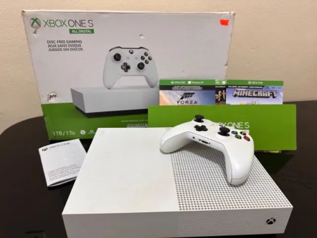 Outlet Digital - Xbox ONE⁣ ⁣ 📷 Desenvolvido para exibição em 4k.⁣ 🎮 São  mais de 1300 jogos, incluindo 200 títulos exclusivos do console e mais de  400 clássicos do Xbox.⁣ ⚙️