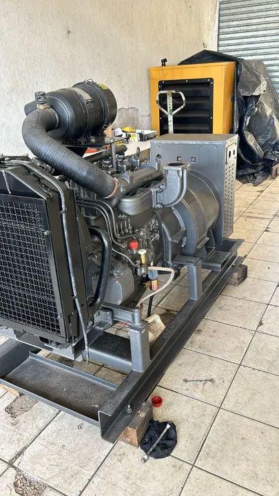 Grupo Gerador a diesel  de 55kVA - Foto 4