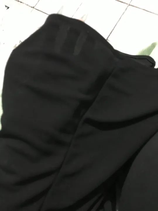 Blusa preta esticável  - Foto 3