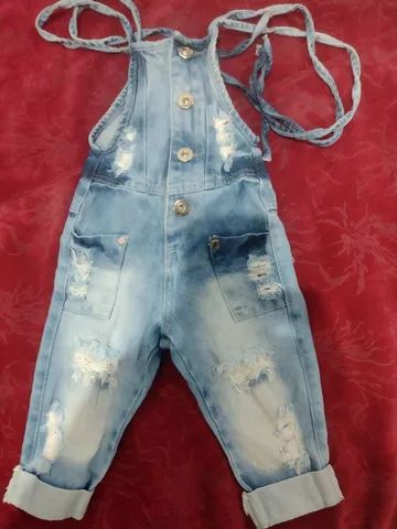 Jardineira jeans 2 anos 