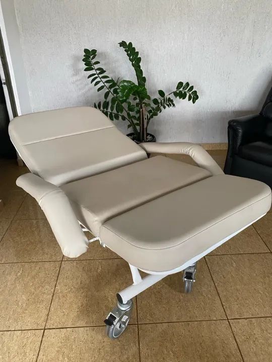 Poltrona Maca Reclinável que suporta 250kg