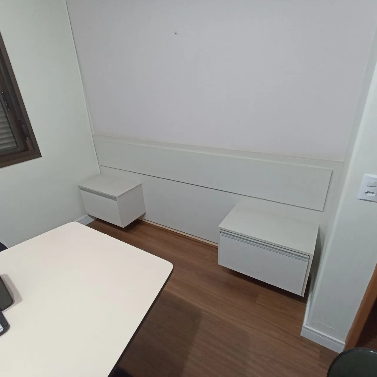 Cabeceira p/ cama com criado mudo (LEIA DESCRIÇÃO)