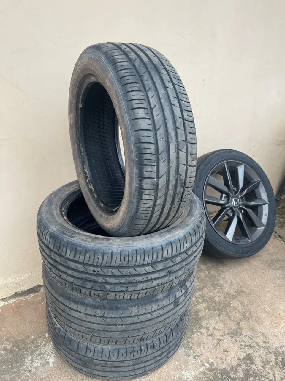 Pneus 195/55 R16