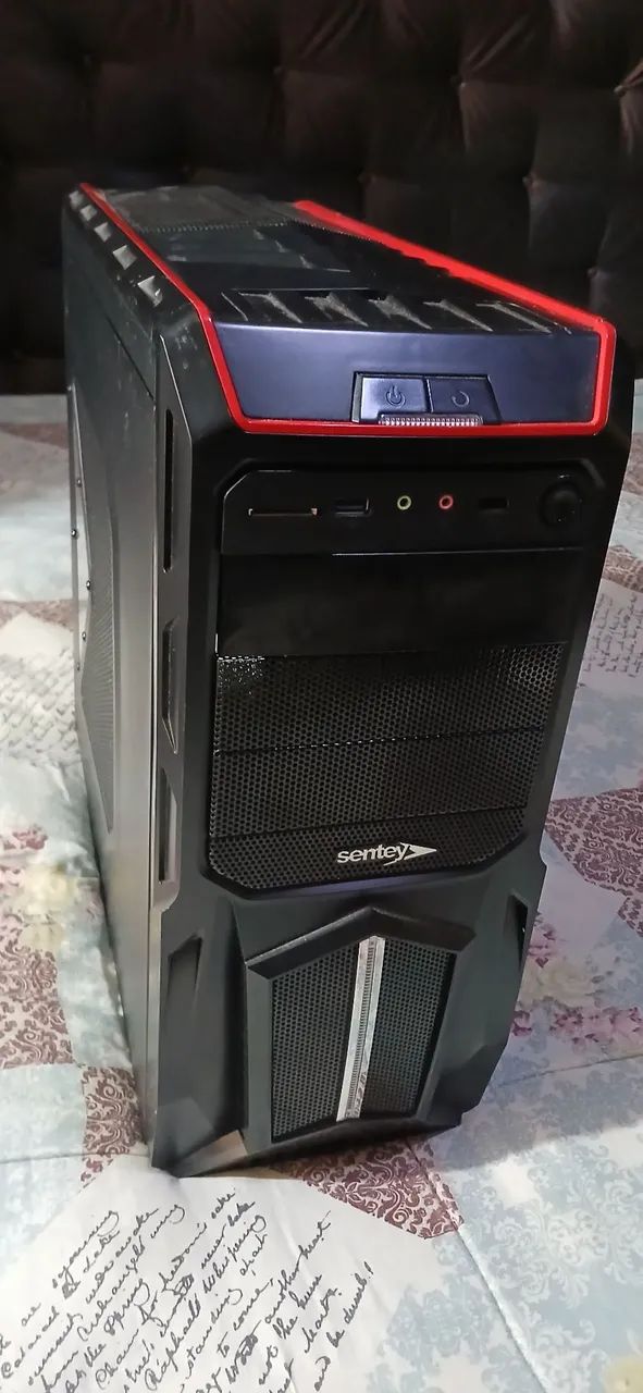 Gabinete Sentey - Design Gamer Moderno