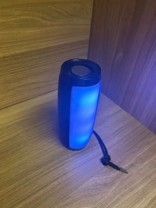 Caixa de Som Bluetooth Portátil com LED - Foto 2