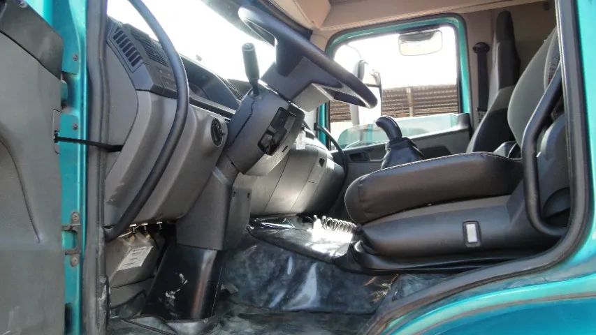 VW 25.460 6X2 2022/23 98.000 KM - Foto 10