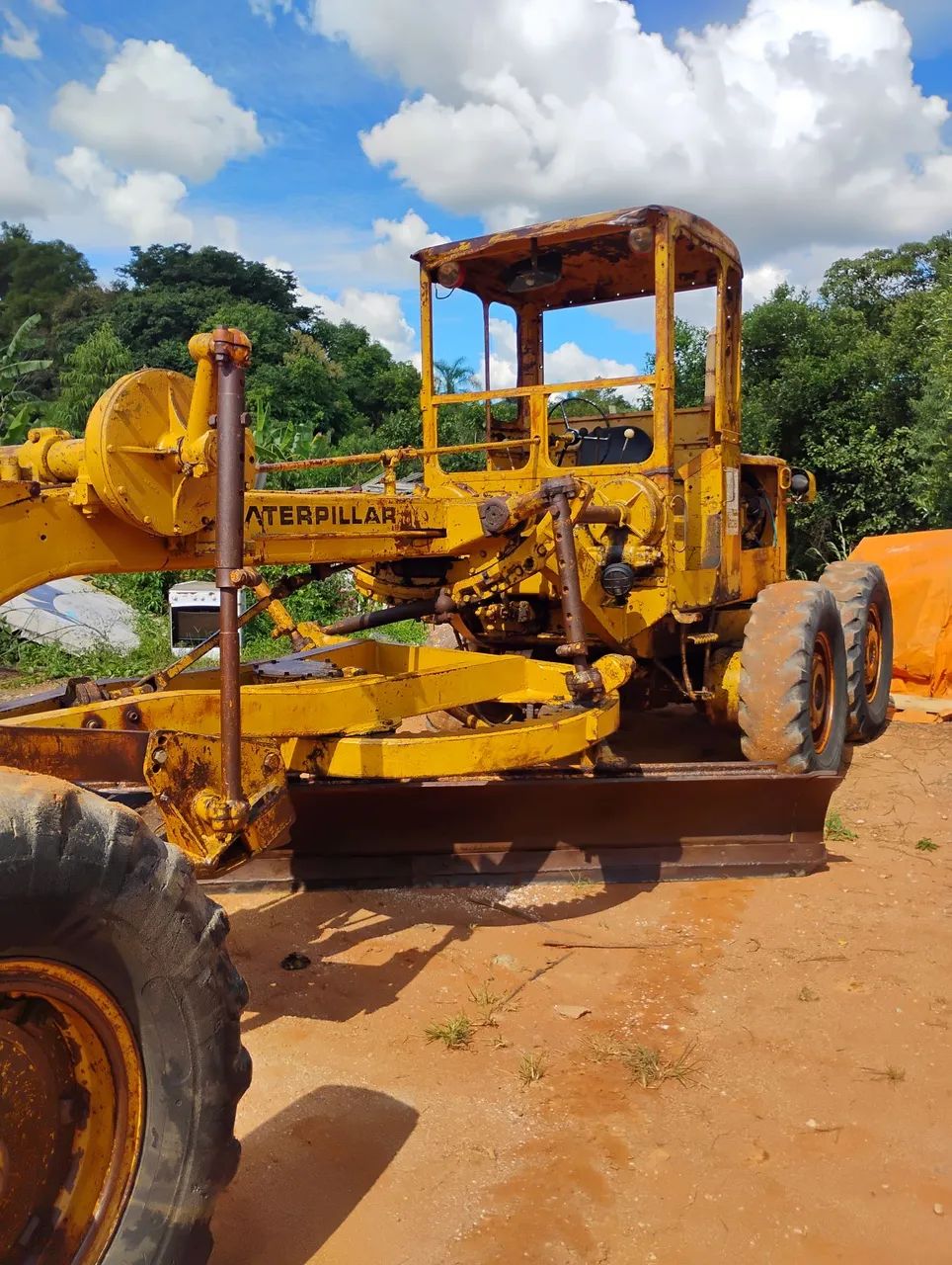 Motoniveladora Patrol Caterpillar 120b aceito trocas